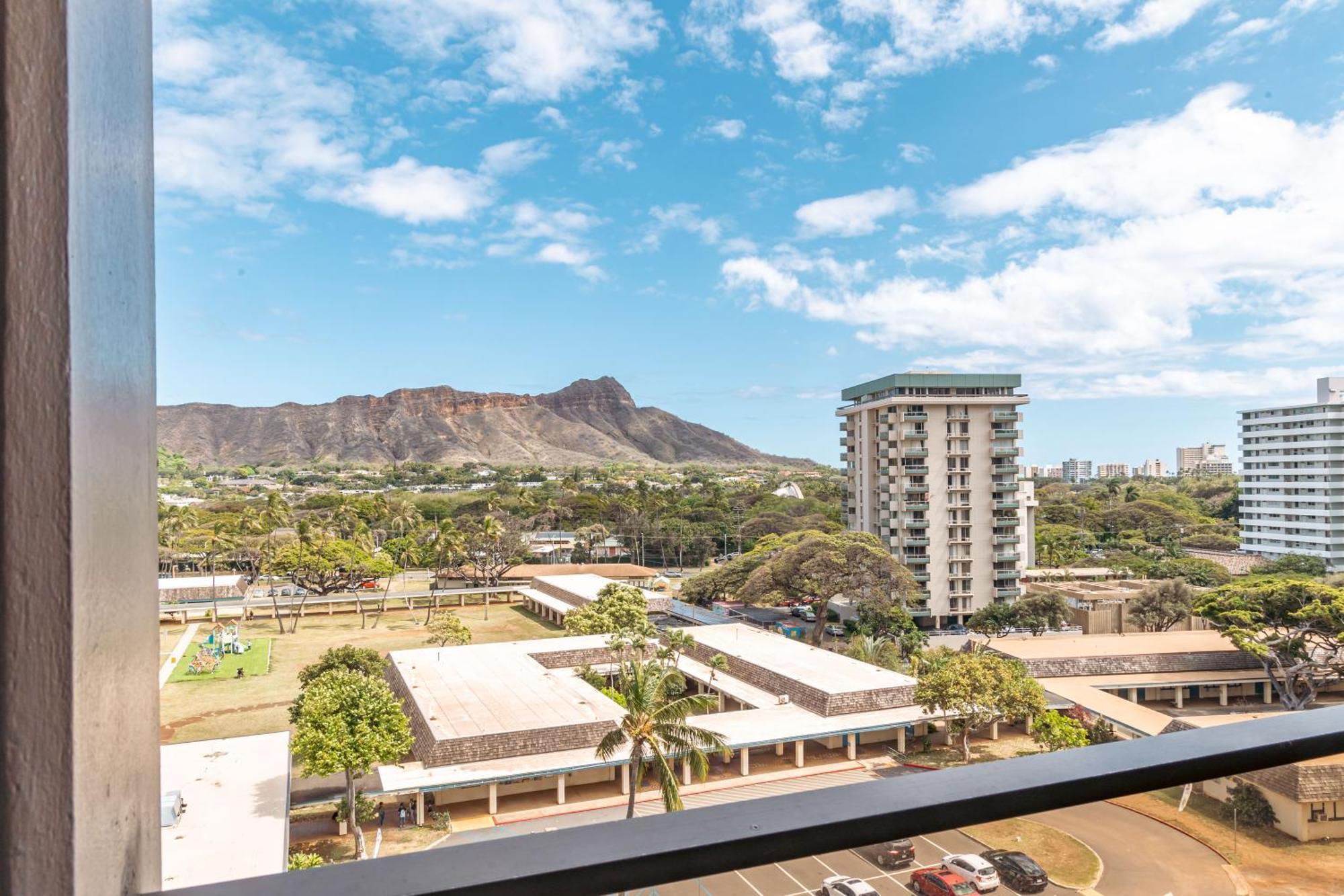 Newly Renovated 2 Bedroom Condo, 1 Block To Waikiki Beach, Free Parking Honolulu Exterior photo